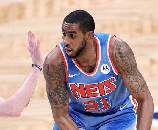 遭遇开赛两 遭遇开赛两