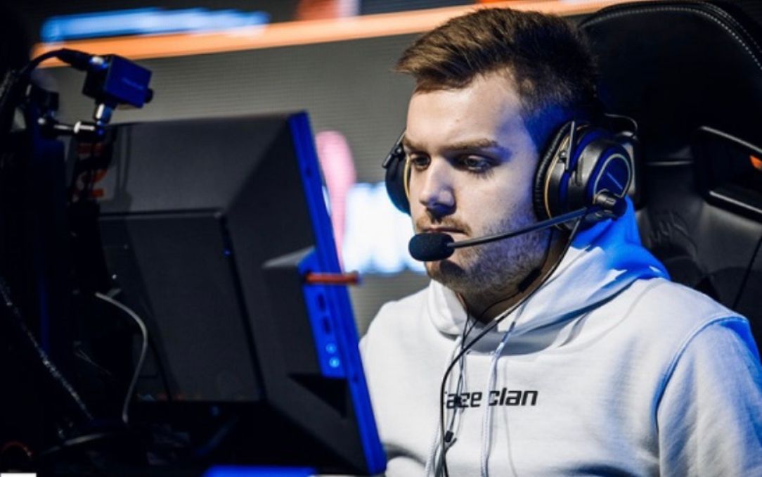 语气与身份 语气与身份