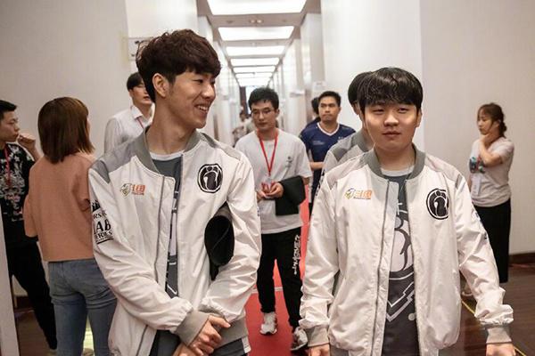 LGD对 LGD对